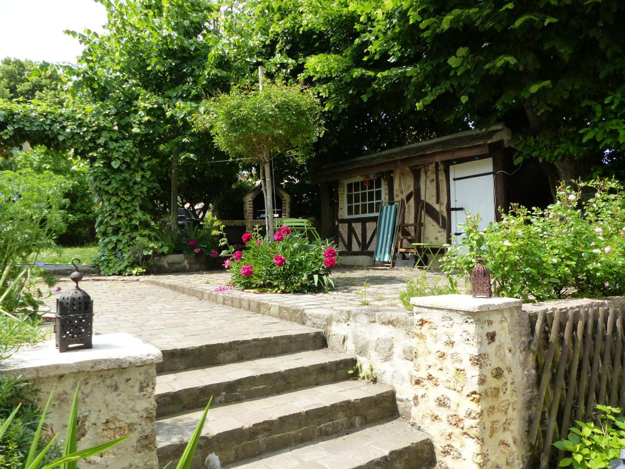 Maison D'Hotes La Source Magny-les-Hameaux Exteriör bild